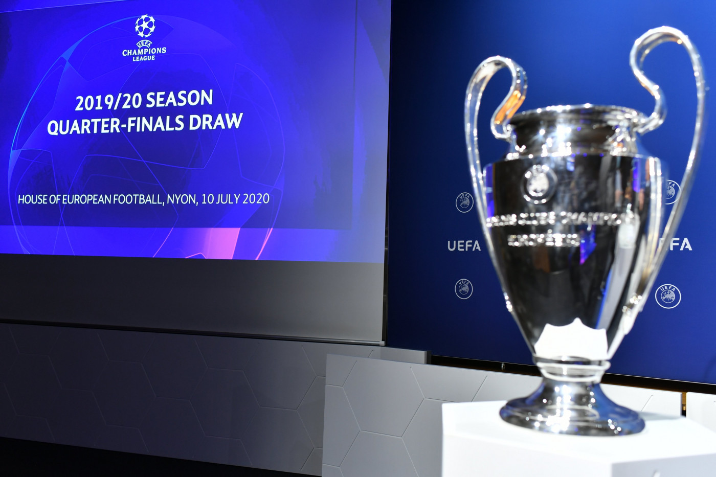 Champions: UEFA confirma palcos originais para jogos dos oitavos