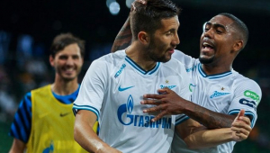 Hulk marca, Zenit vence e assume a liderança do Campeonato Russo