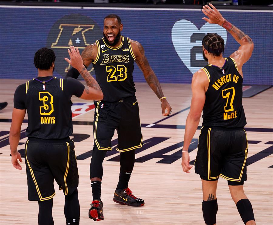 NBA: Jogadores decidem seguir com playoffs, mas LeBron 'abre guerra' contra  Trump