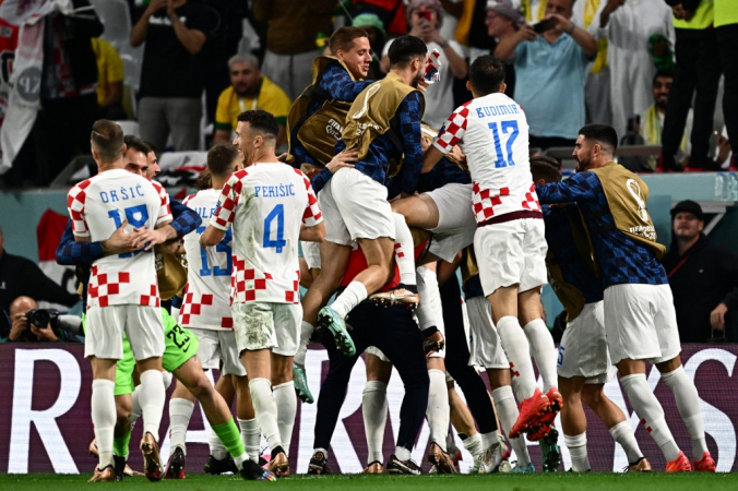 Croácia comemora o gol contra o Brasil na prorrogação