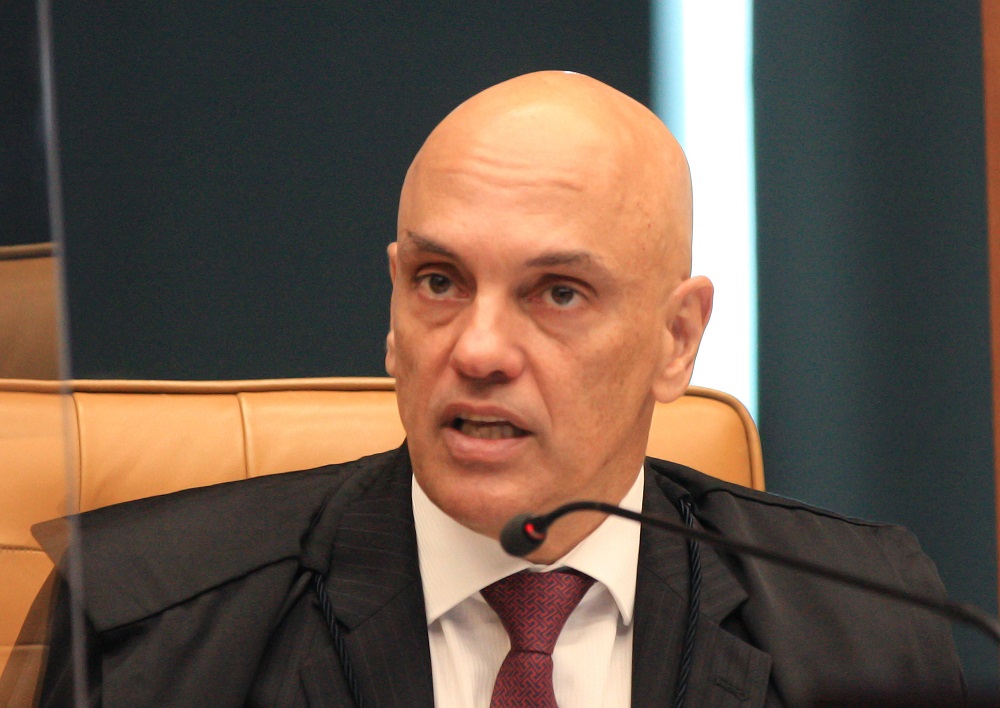 Alexandre de Moraes durante sessão plenária do STF