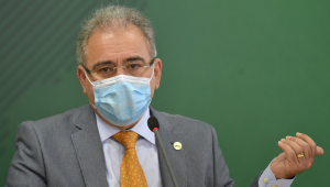Para conter variante Delta, governadores pedem a Queiroga mais vacinas para o Rio
