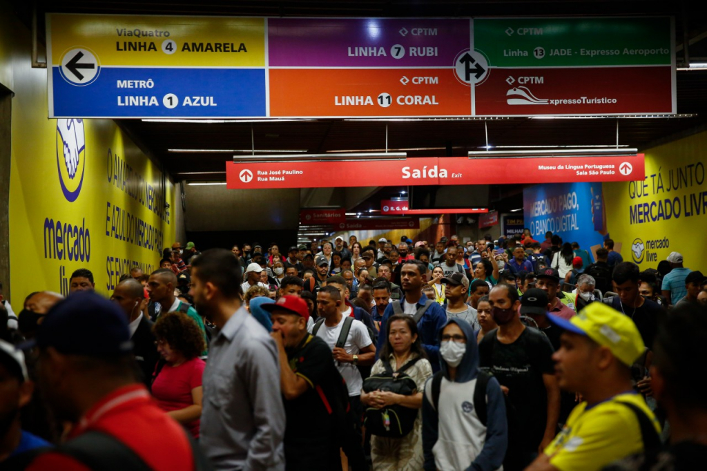 Metrô-DF reapresenta proposta para encerrar a greve dos metroviários