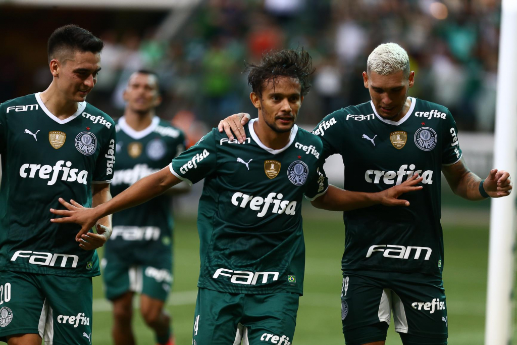 Palmeiras vence o Guarani e se aproxima da classificação no