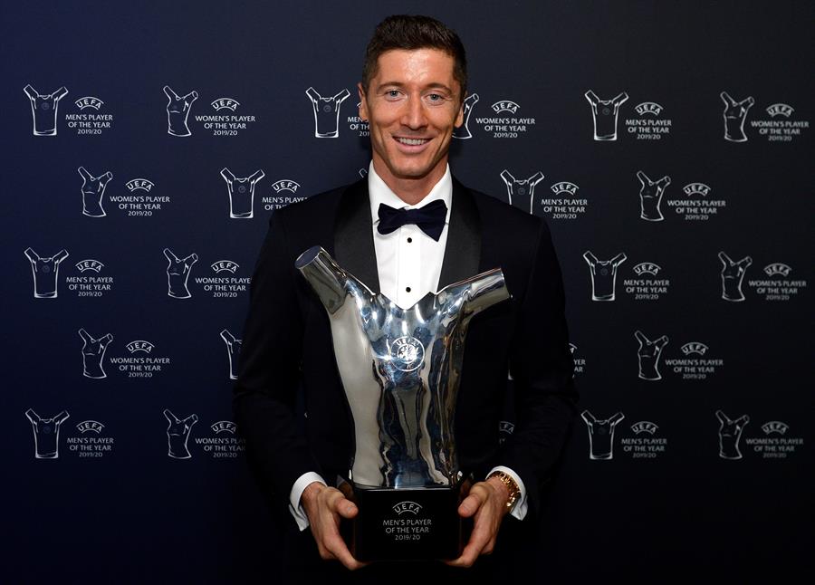 LEWANDOWSKI É O MELHOR JOGADOR DO MUNDO - Premiação The Best 