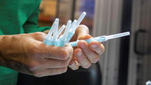 Governo requisita mais 30 milhões de seringas e agulhas do setor privado