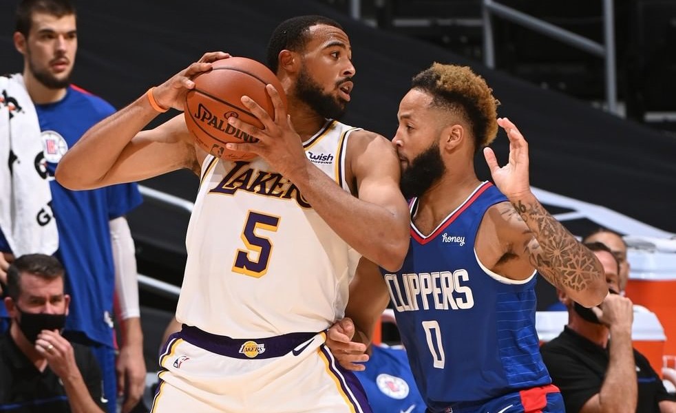 Confira as principais transferências e os uniformes das equipes para a nova  temporada da NBA