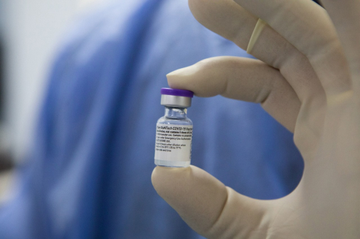 Primeiro lote de vacinas da Pfizer chega na quinta-feira, anuncia Queiroga