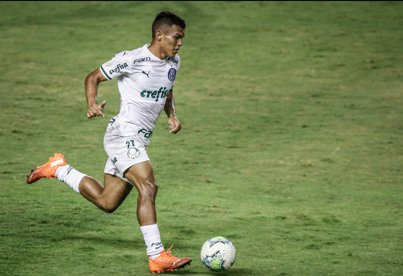 Gabriel Veron durante partida do Palmeiras