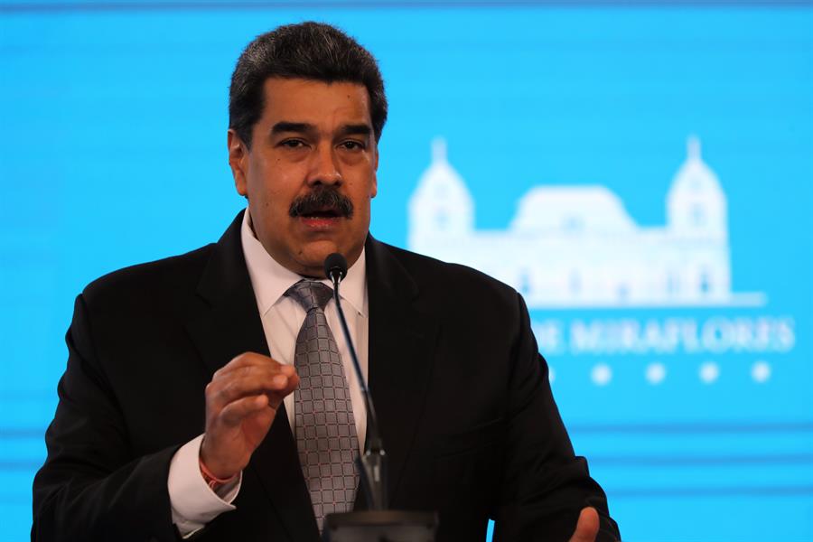 Presidente da Venezuela, Nicolás Maduro, falando à imprensa