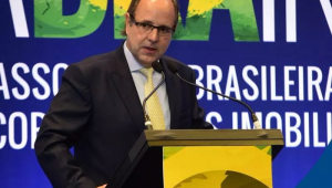 O presidente da Abrainc, Luiz Antônio França