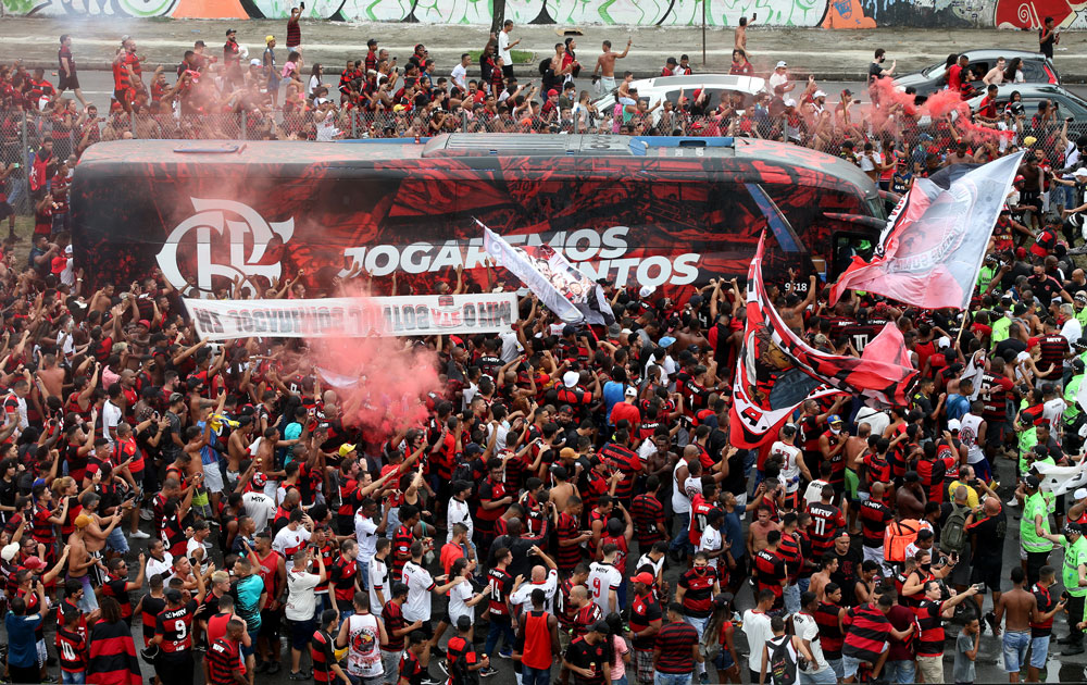 Flamengo transmite jogo no  com 2 milhões simultâneos e doações da  torcida