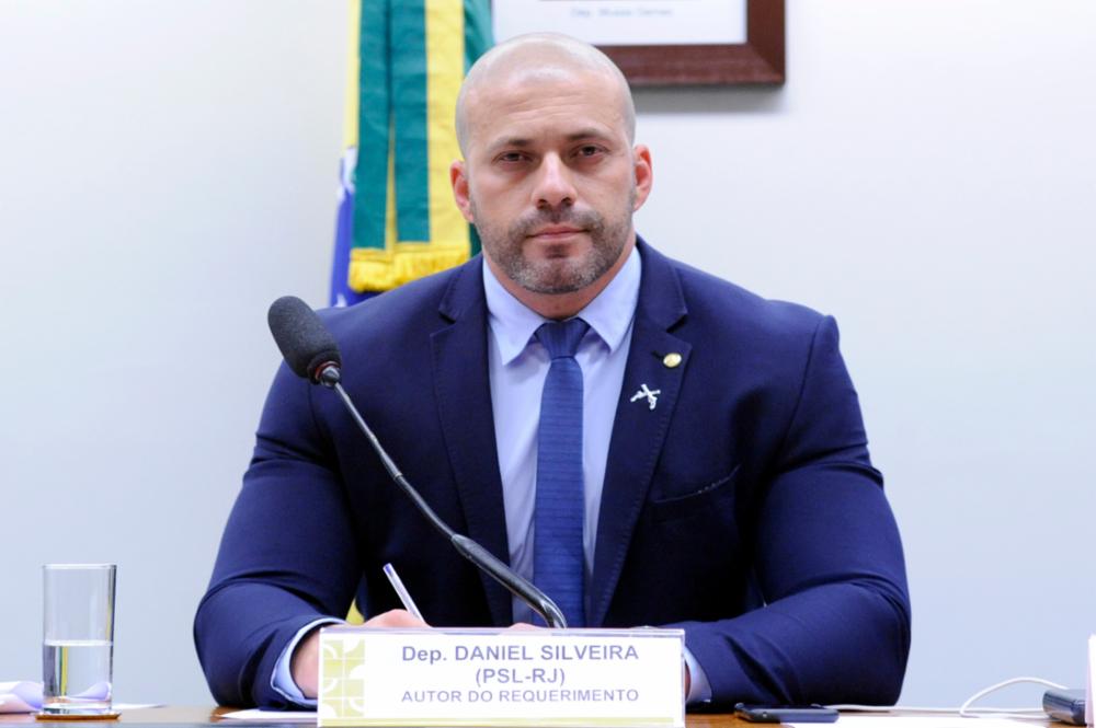 Daniel Silveira foi preso após ataques a ministros do STF em vídeo