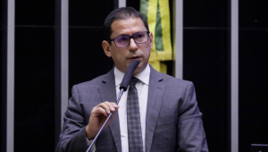 'Não vejo ambiente para aprovação da matéria', diz Marcelo Ramos sobre voto impresso