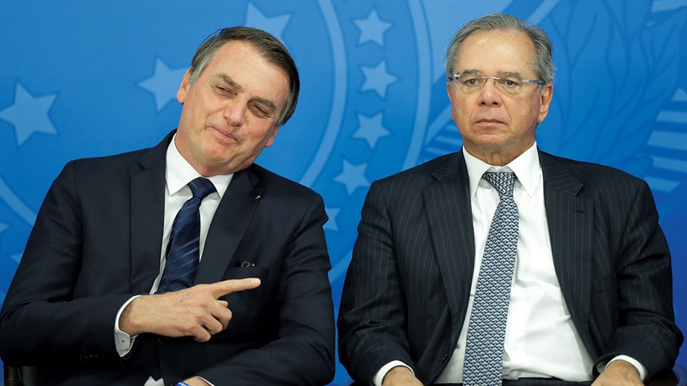 Presidente Jair Bolsonaro e Paulo Guedes defendem o cumprimento do teto de gastos