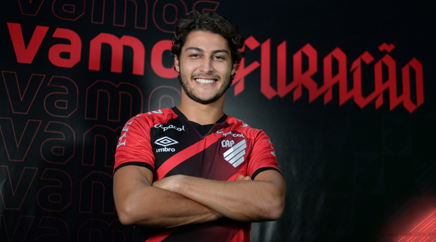 Marcinho foi anunciado pelo Athletico_R