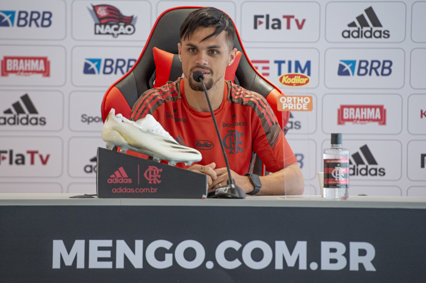 Michael durante entrevista coletiva no Flamengo