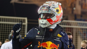 Verstappen comemora 1ª pole da temporada 2021 da Fórmula 1