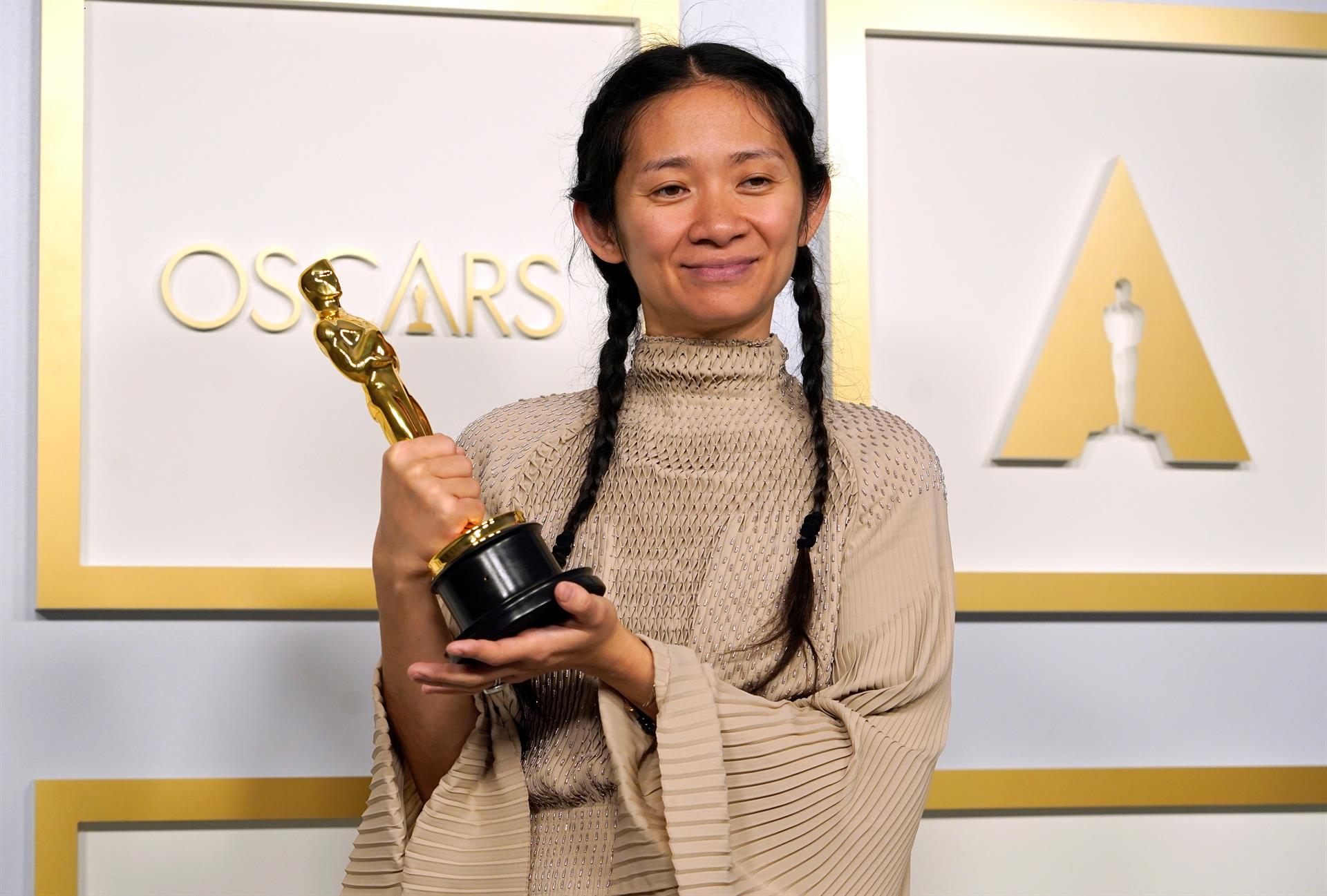 Chloé Zhao é a primeira pessoa chinesa a conquistar o Oscar de melhor direção