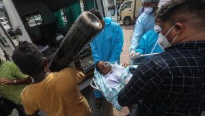 Incêndio em hospital na Índia causa a morte de 13 pacientes com Covid-19