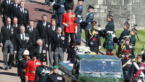 Corpo do Príncipe Philip é velado na Capela de São Jorge