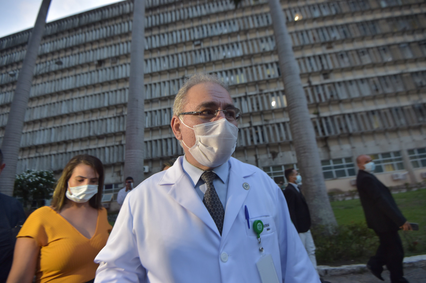 O ministro da saúde Marcelo Queiroga é visto durante visita ao hospital universitário Romulo Wanderley na cidade de João Pessoa