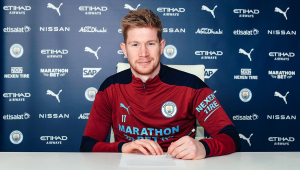 De Bruyne renovo o contrato com o Manchester City até 2025