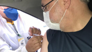 Augusto Aras é vacinado