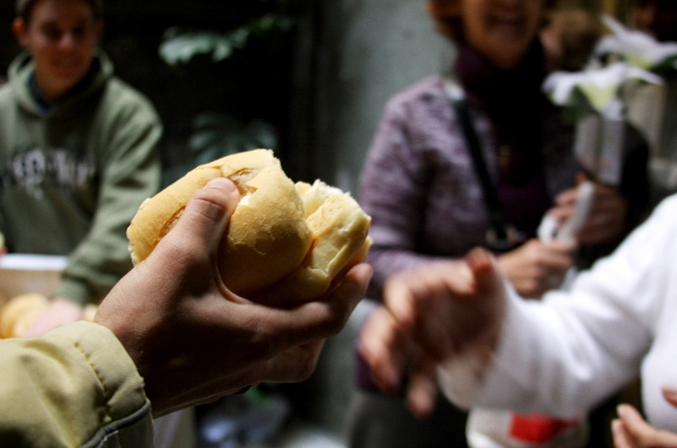 Mais pão, menos pandemia