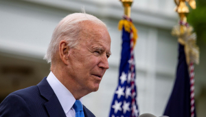 Biden cogita manter tropas no Afeganistão até retirada de todos os norte-americanos