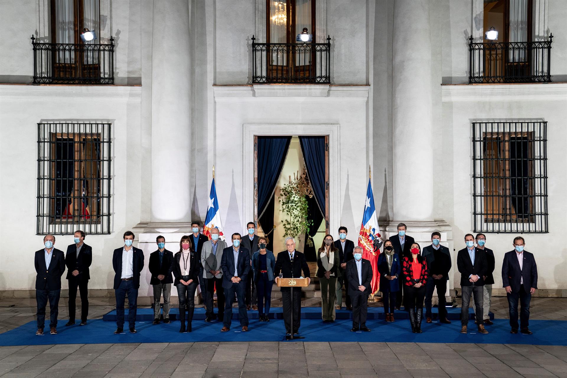 O presidente do Chile, Sebastián Piñera, se dirige à nação após eleições constituintes