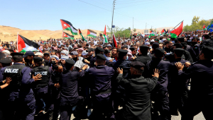 Na fronteira entre a Jordânia e Israel, manifestantes entraram em confronto com as forças de segurança