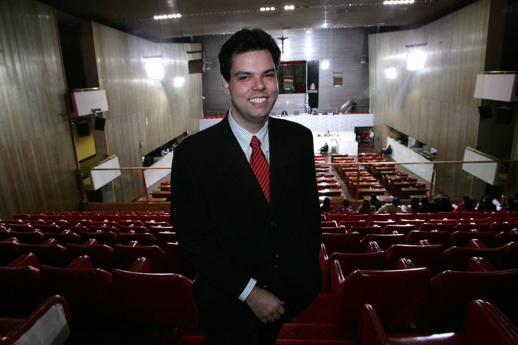 Bruno Covas após ser eleito para o seu primeiro mandato na Assembleia Legislativa de São Paulo