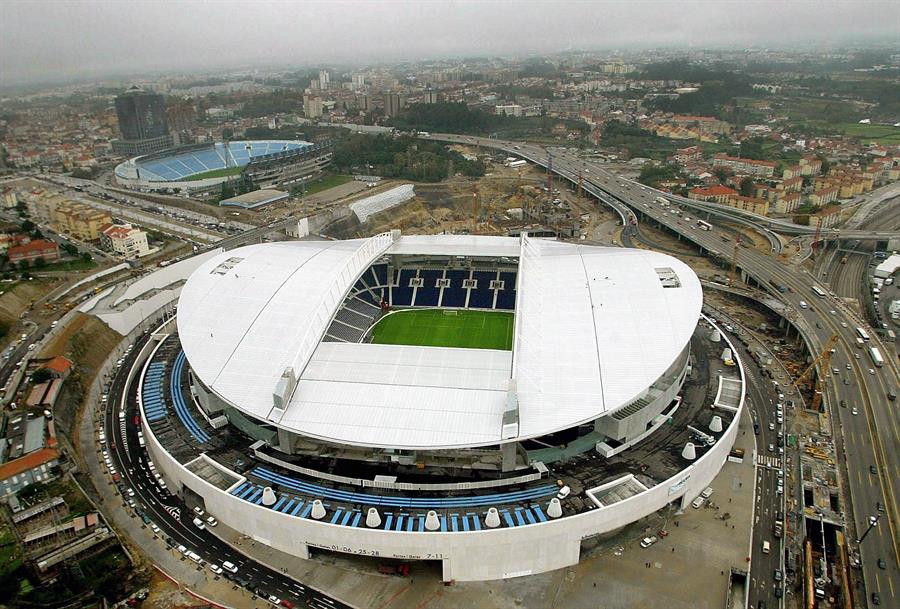 Imagem aérea do estádio do Dragão, na Cidade do Porto, em Portugal