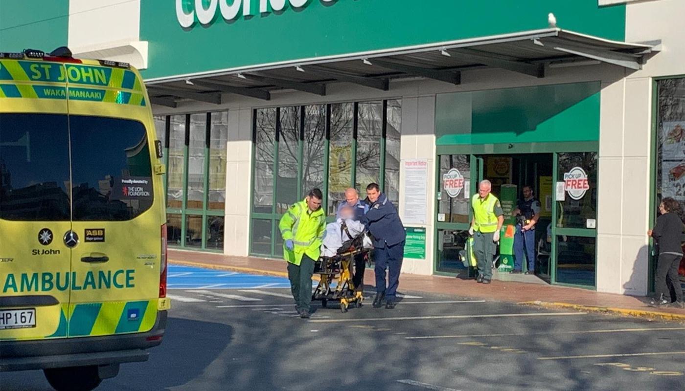Ataque com faca em supermercado na Nova Zelândia deixa quatro pessoas feridas, três delas em estado crítico