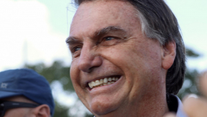 Imagem do presidente Jair Bolsonaro sorrindo