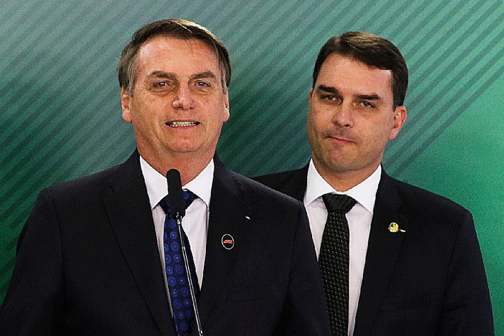 Em filiação ao Patriota, Flavio indica que Bolsonaro também deve ir para o  partido | Jovem Pan