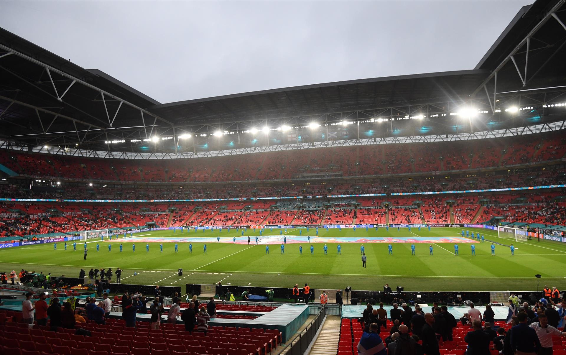 Estádio Wembley, em Londres, poderá receber 60 mil pessoas na final e nas semifinais da Eurocopa