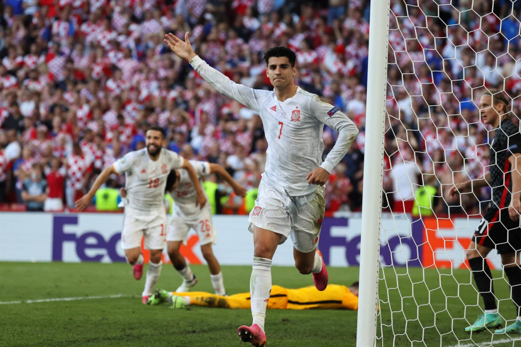 Eurocopa: Espanha bate Croácia em jogo de oito gols e vai às quartas