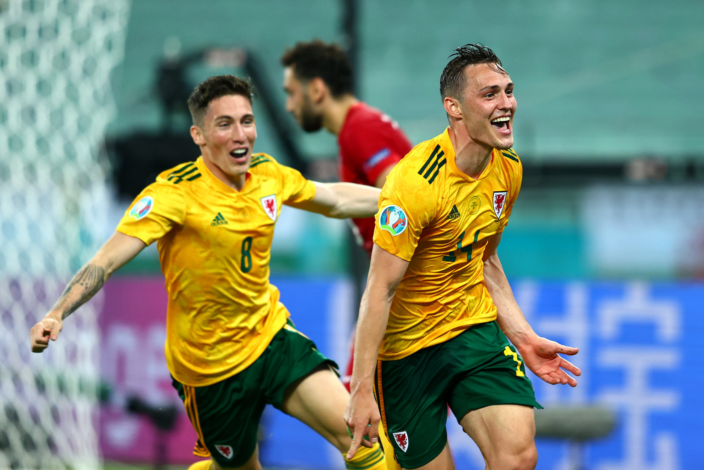 Jogadores de País de Gales comemorando gol contra aTurquia na Eurocopa 2021