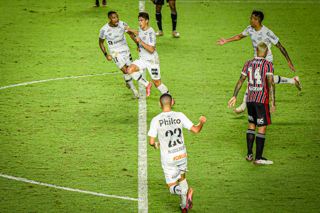 Gabriel Pirani marcou na vitória do Santos contra o São Paulo, pela quinta rodada do Campeonato Brasileiro