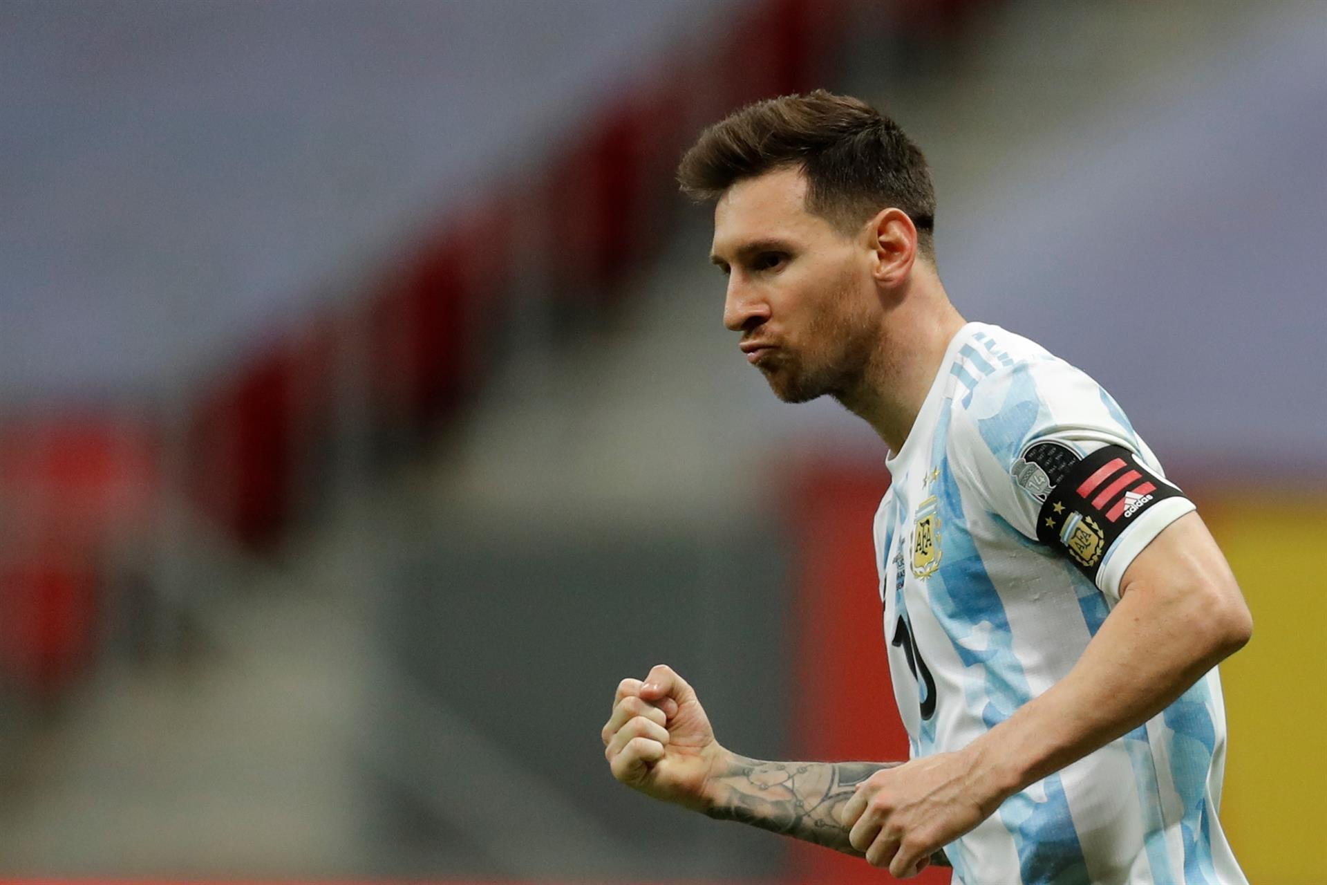 Lionel Messi comemora classificação da Argentina sobre a Colômbia na Copa América