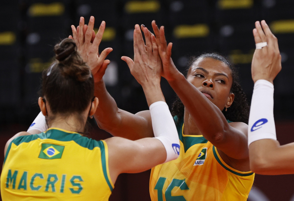 Seleção brasileira feminina de vôlei está invicta nos Jogos de Tóquio