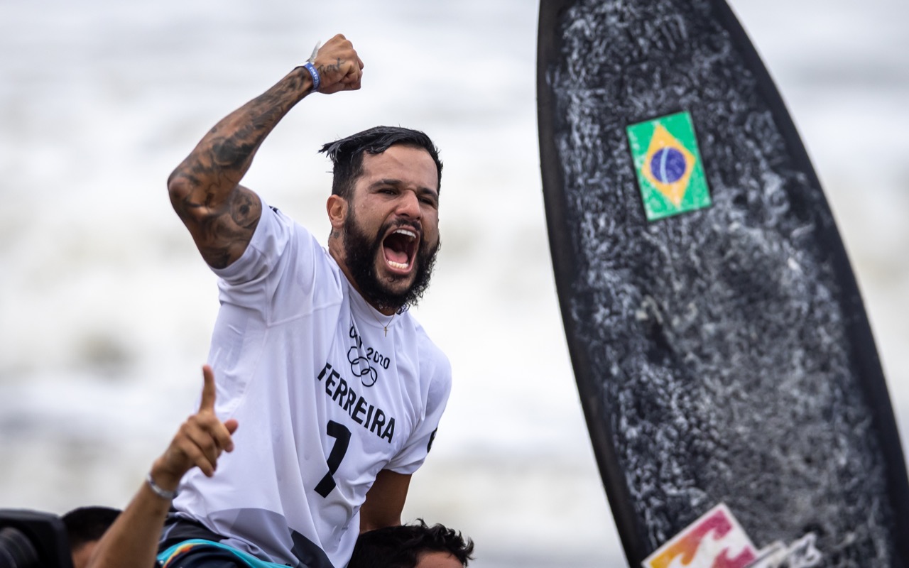 Ítalo Ferreira é o primeiro campeão olímpico do surfe