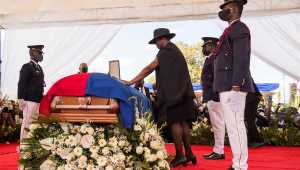 viúva de jovenel moise no funeral do presidente do haiti