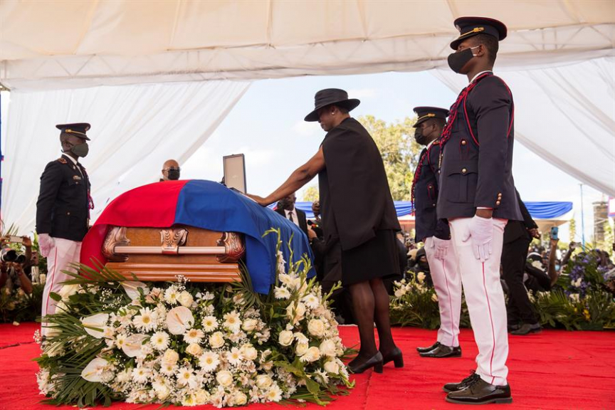 viúva de jovenel moise no funeral do presidente do haiti