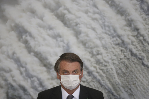 Bolsonaro diz que parlamentares votaram contra voto impresso por 'medo de retaliação'