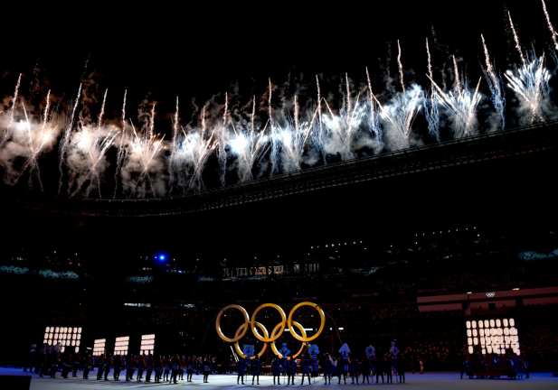 Cerimônia de abertura da Tóquio-2020 teve linda queima de fogos