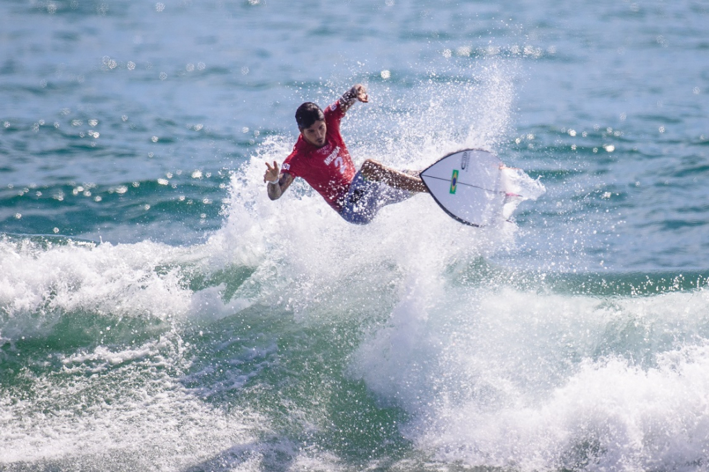 Gabriel Medina está nas quartas de final da Olimpíada de Tóquio