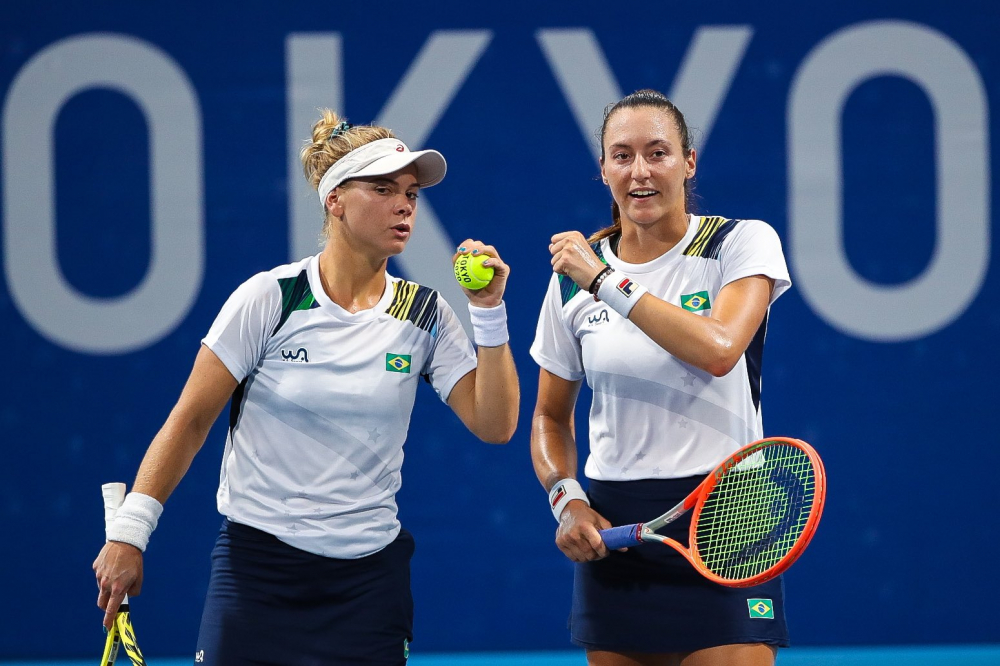 Laura Pigossi e Luisa Stefani avançaram às semifinais no tênis